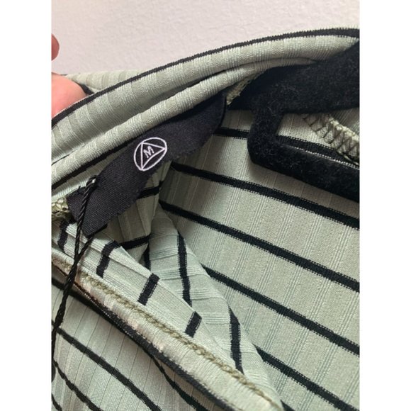 Bodycon, ribbed, high neck Missguided dress - Picture 5 of 7